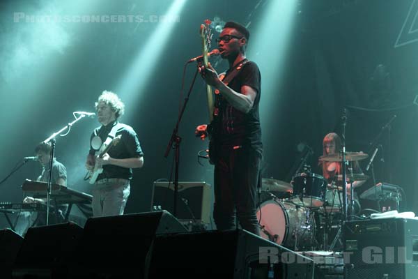 METRONOMY - 2010-12-09 - PARIS - Bercy - 